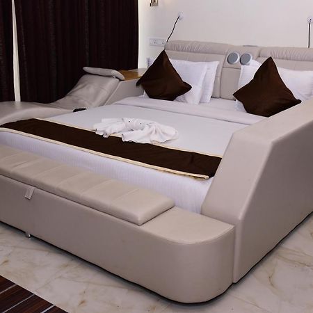 Vits Shanti Solitaire, Arpora Exterior photo