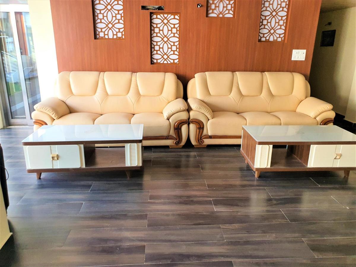 Vits Shanti Solitaire, Arpora Exterior photo