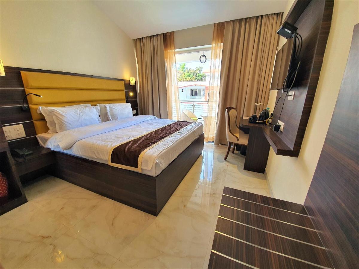 Vits Shanti Solitaire, Arpora Exterior photo